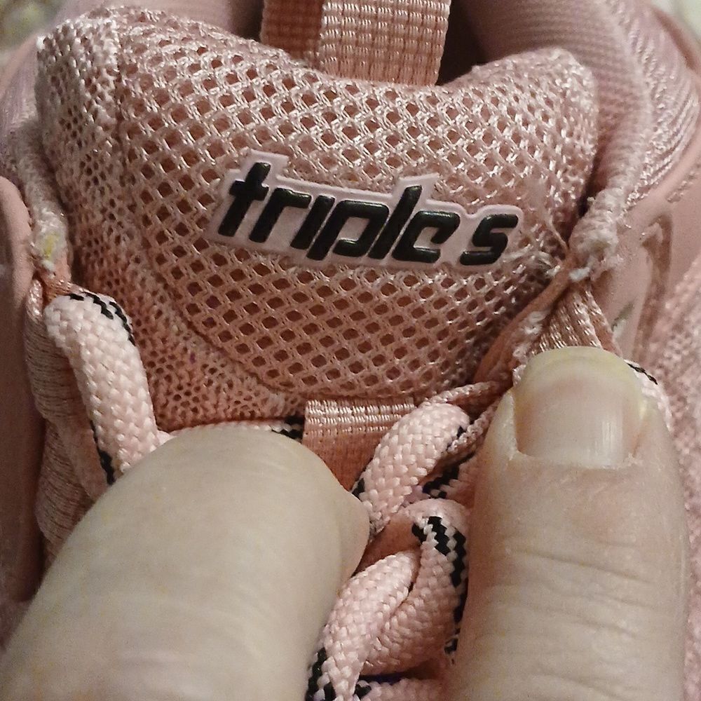 Balenciaga   - Picture 10 of 12